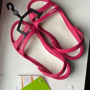 Women’s Crocs Cleo II New!